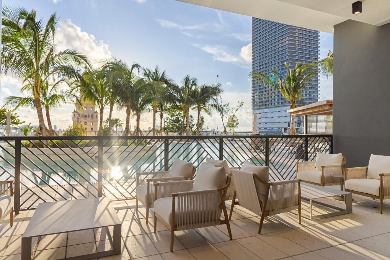 Hébergement de vacances 3013 Kaseya Center For 4 People With Pool And Gym *