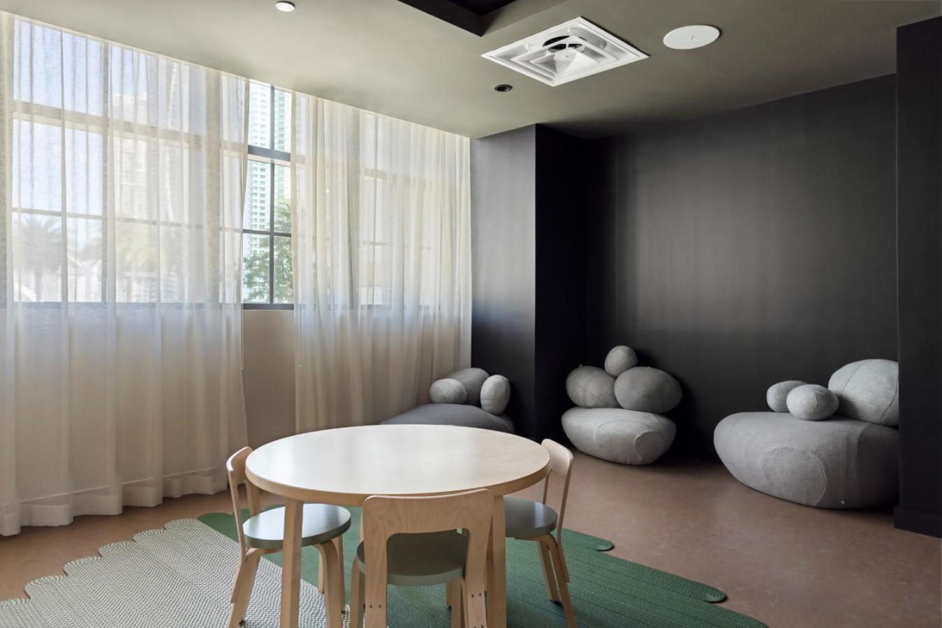 3013 Kaseya Center For 4 People With Pool And Gym Hébergement de vacances
